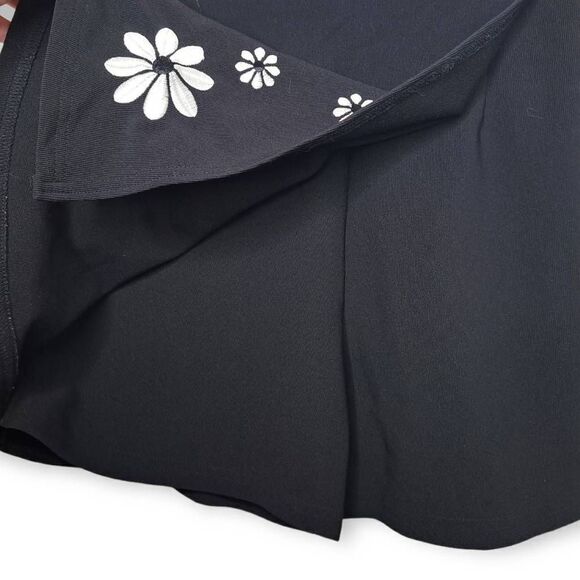 In Charge Y2K Embroidered Floral Skirt - Picture 3 of 5